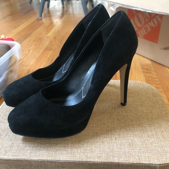 Charles David Shoes - Picture 2 of 2